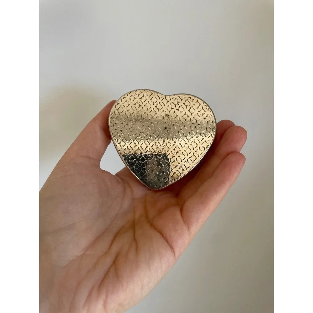 N/A heart shaped